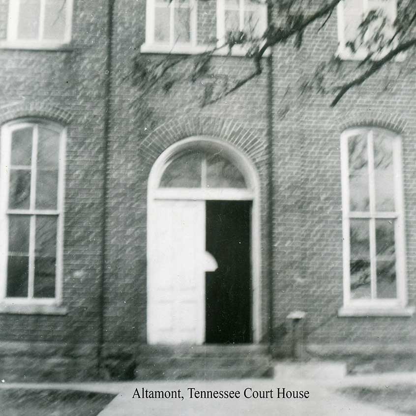 Altamont Court House 12 X 12