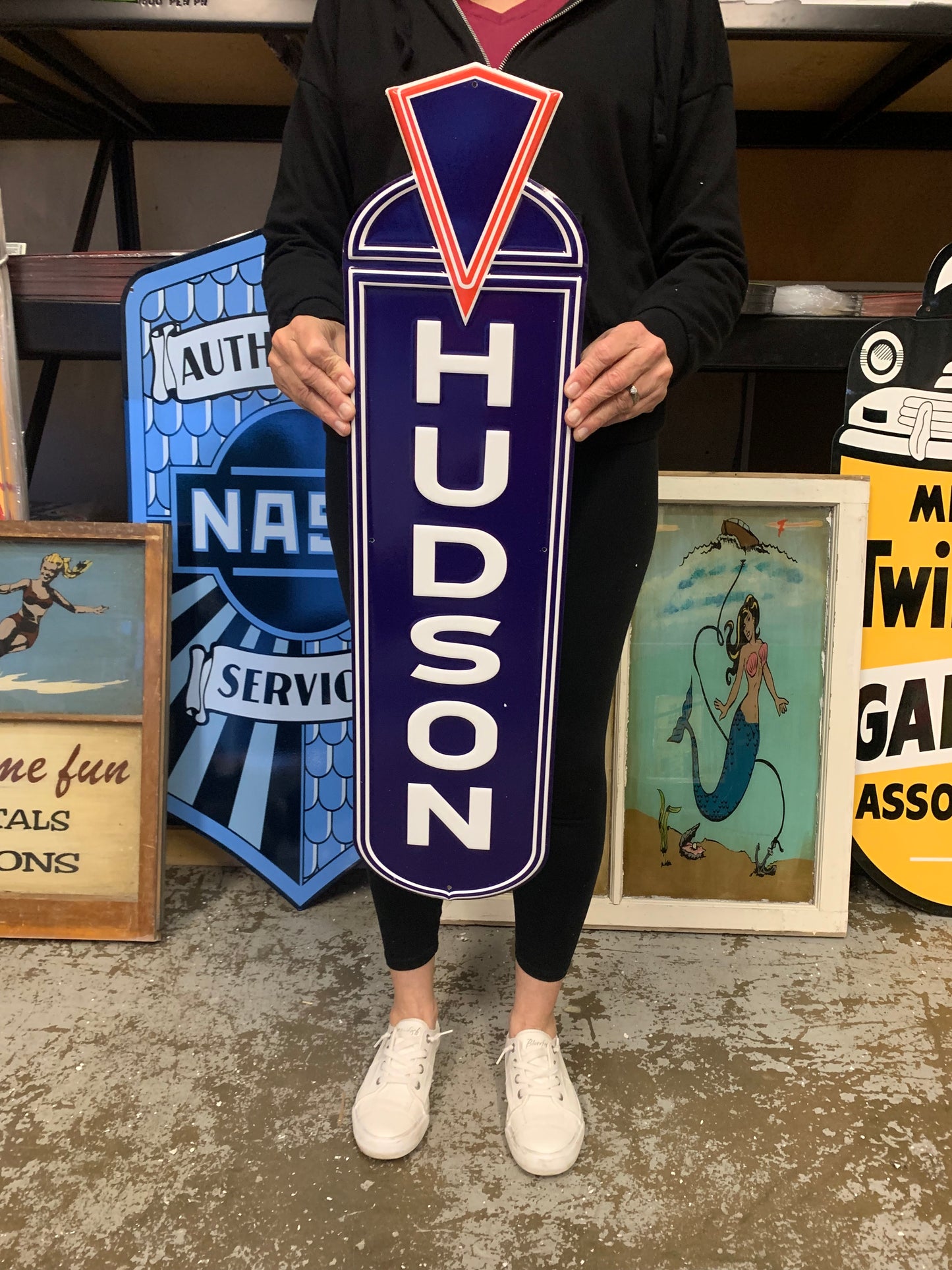 Hudson Vintage Style Metal Sign