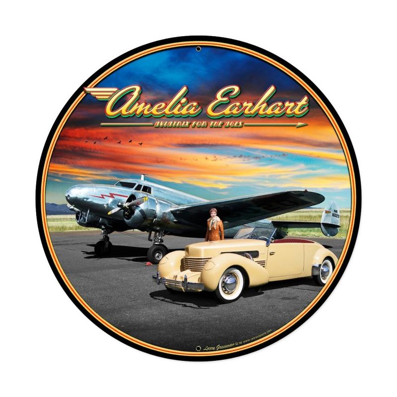 Amelia Earhart 28 x 28