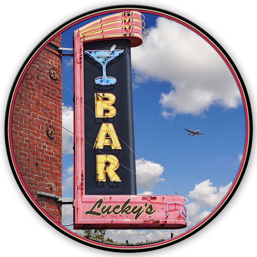 Lucky'S Bar 14 x 14